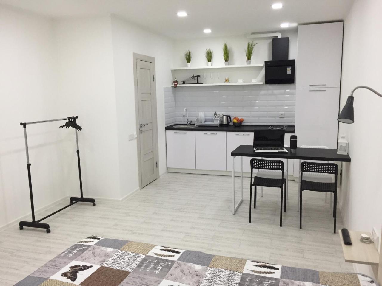 Cozy Underground Apartment At The Center Kherson Eksteriør bilde